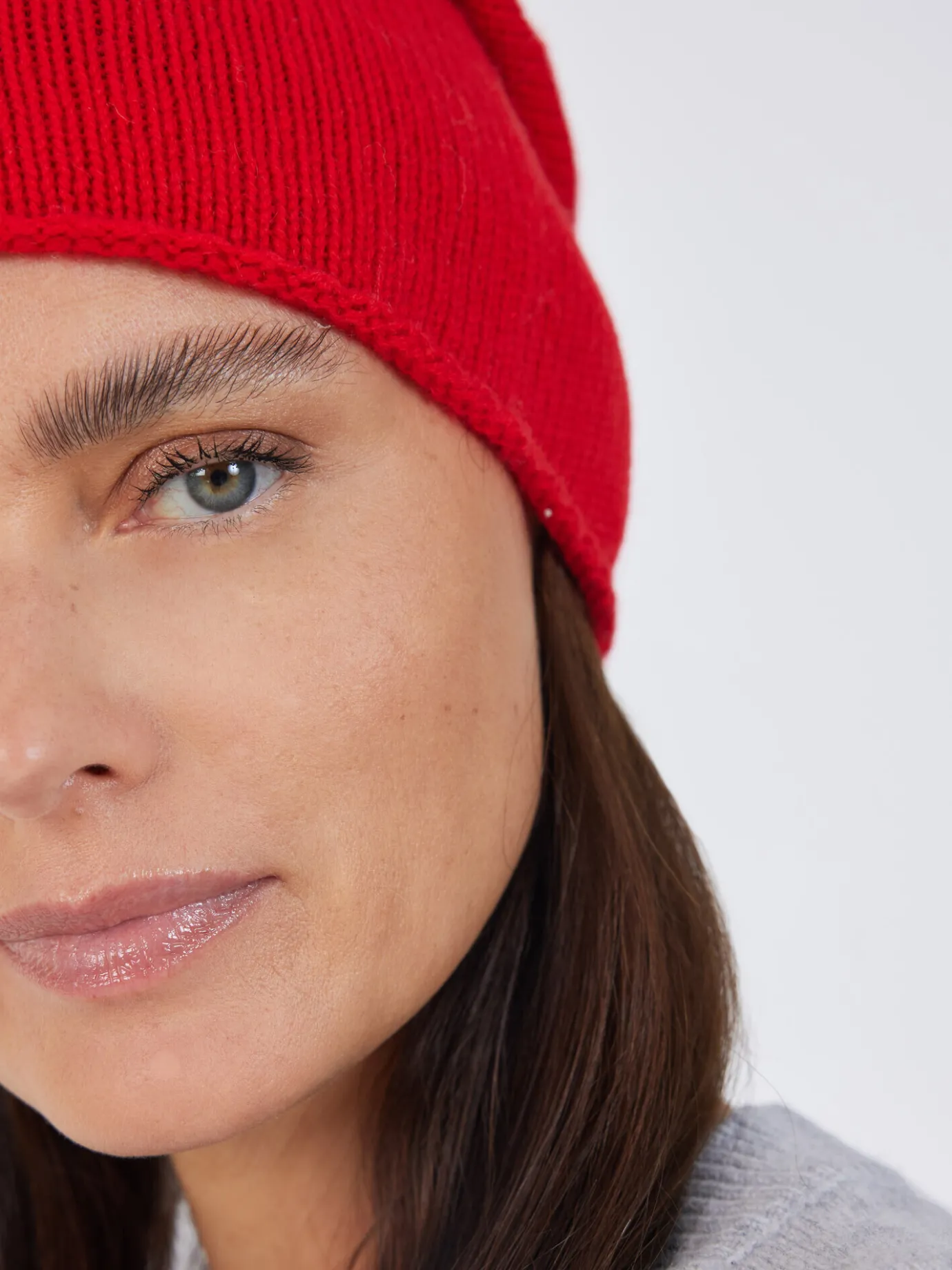 bonnet_cachemire_ines_3.webp Fashion Bonnet cachemire Ines Accessoires | Le Cachemire·Accessoires