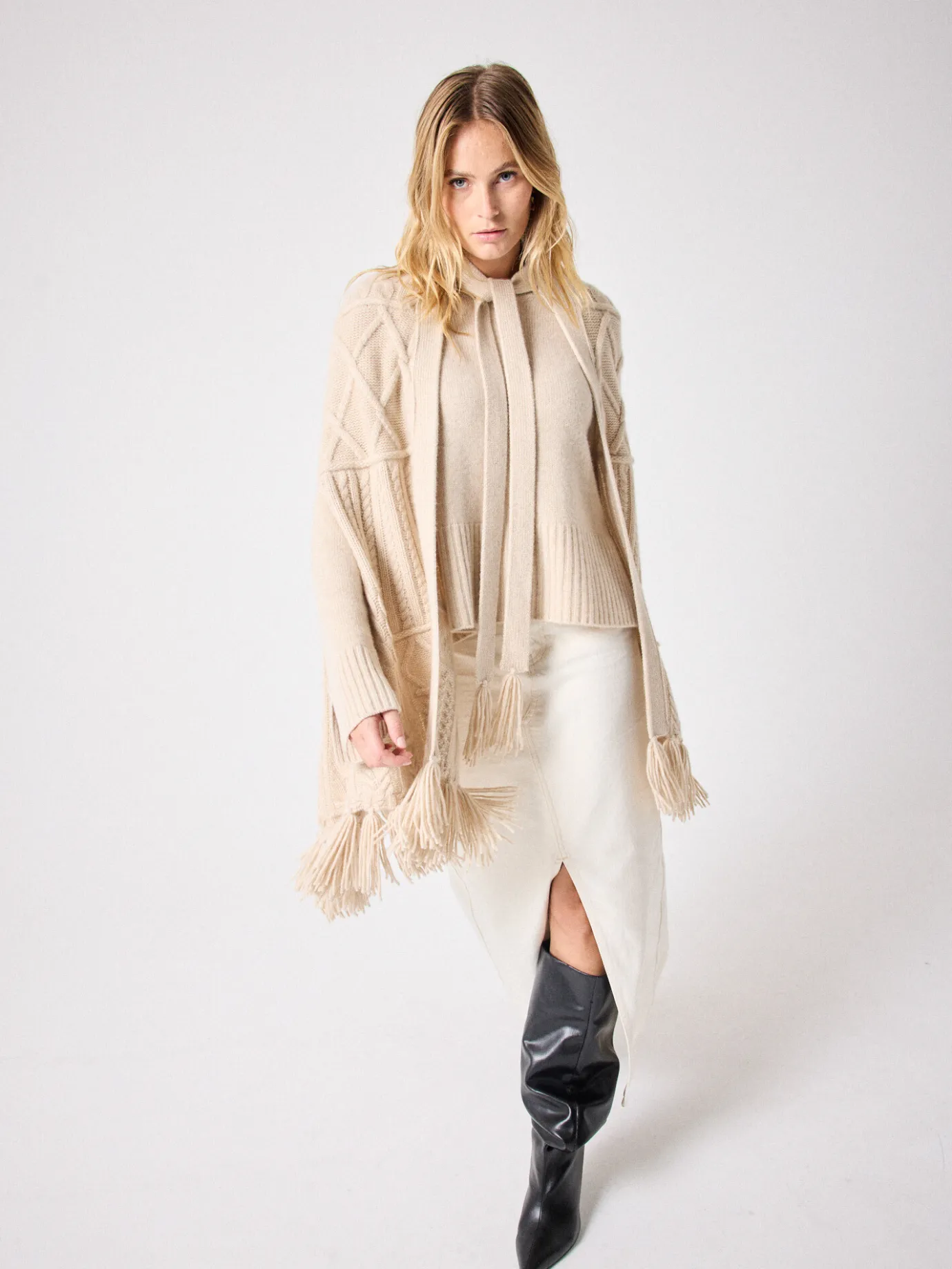 cape_cachemire_athara_7-1.webp Online Cape cachemire Athara Gilets & Cardigans | Le Cachemire·Gilets & Cardigans