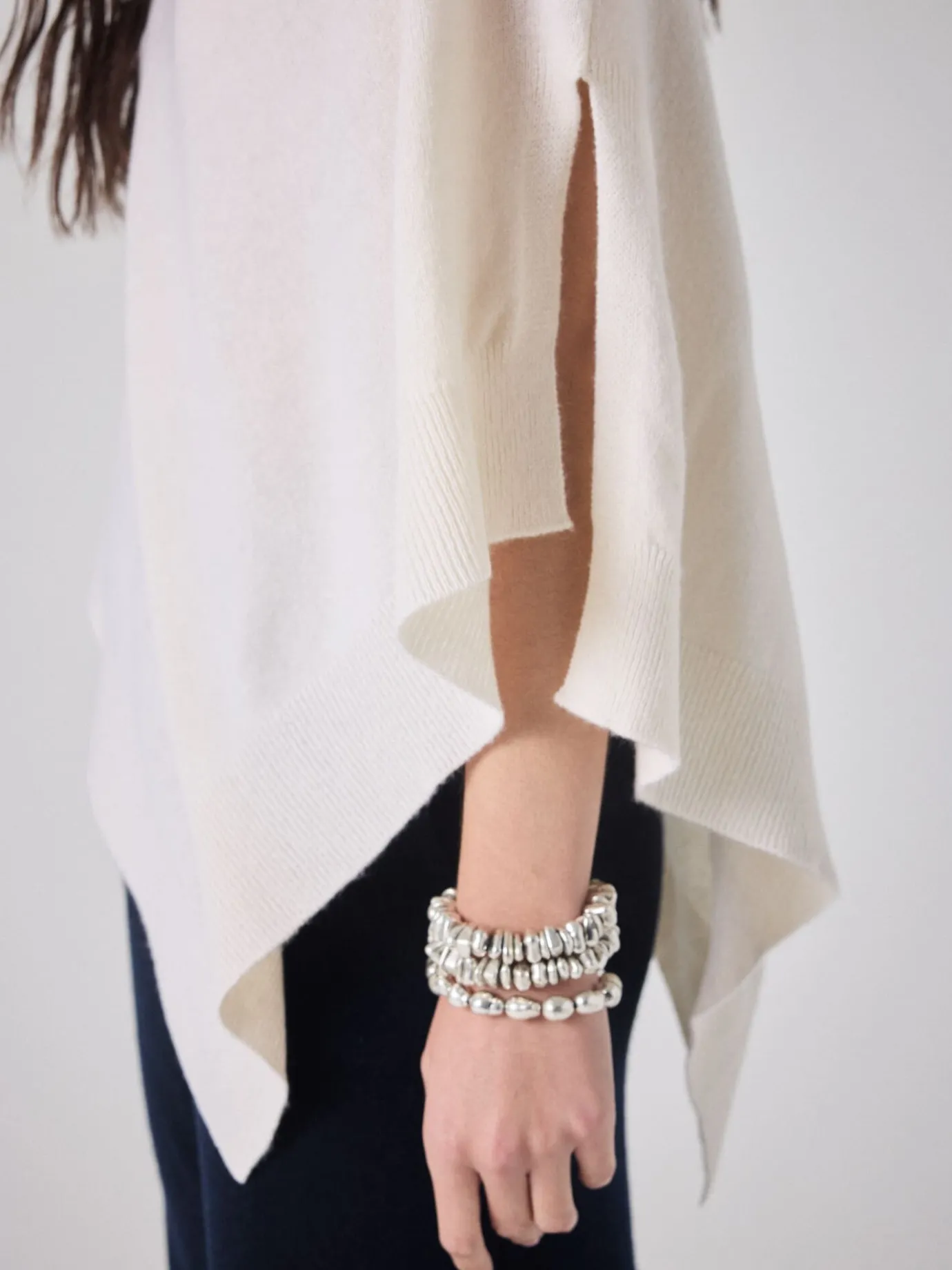 cape_cachemire_auguste_3-2.webp Discount Cape cachemire Auguste Gilets & Cardigans | Le Cachemire·Gilets & Cardigans