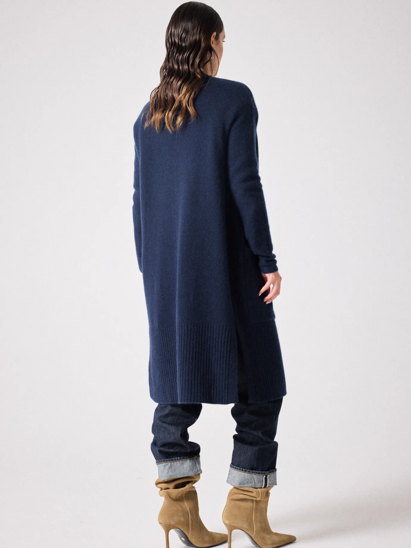 cardigan_cachemire_betti_3-2.webp New Cardigan cachemire Betti Gilets & Cardigans | Le Cachemire·Gilets & Cardigans