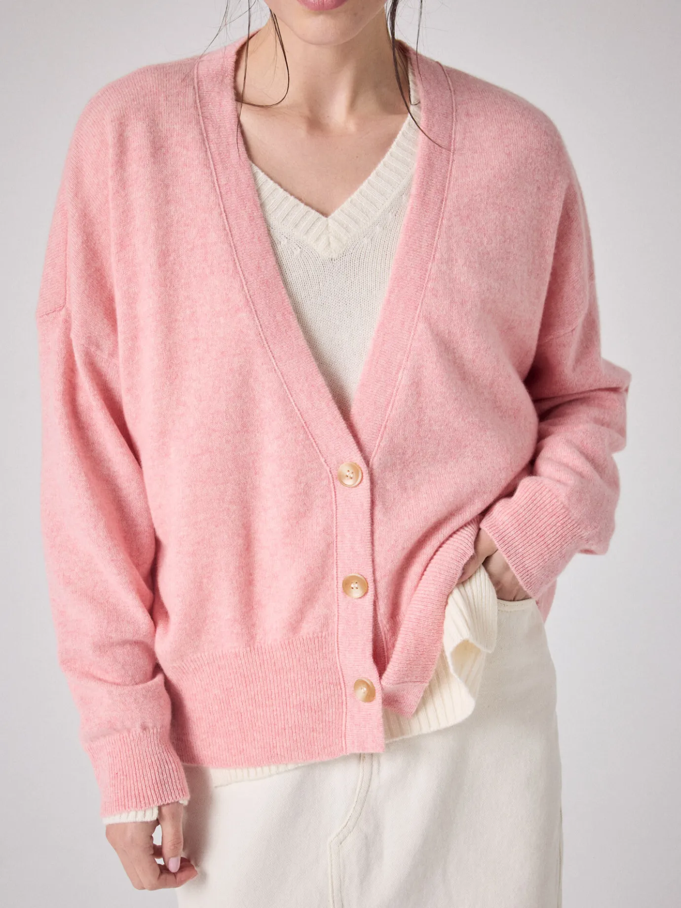 cardigan_cachemire_manille_2-2.webp Discount Cardigan cachemire Manille Gilets & Cardigans | Le Cachemire·Gilets & Cardigans