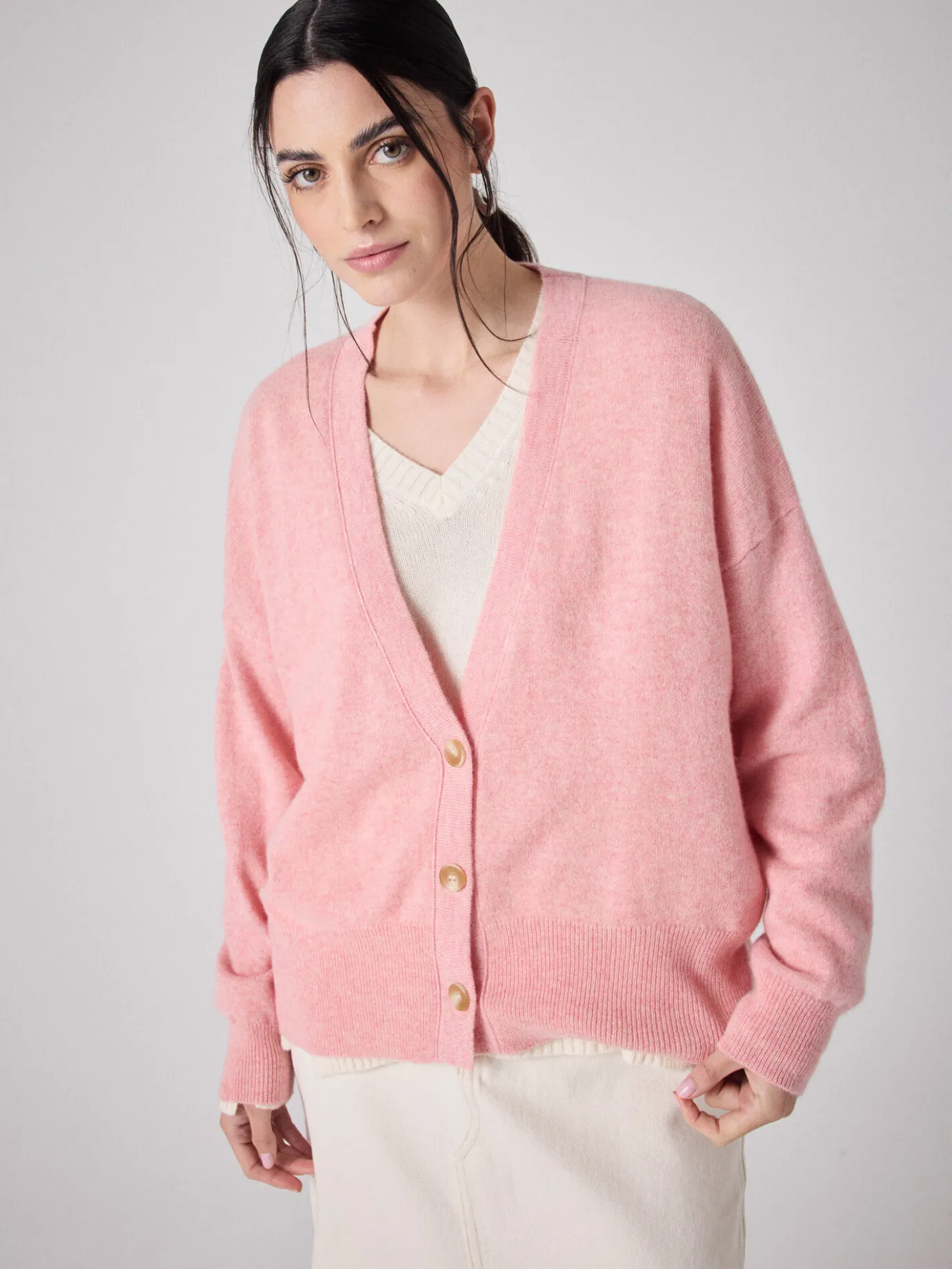 cardigan_cachemire_manille_7.webp Discount Cardigan cachemire Manille Gilets & Cardigans | Le Cachemire·Gilets & Cardigans