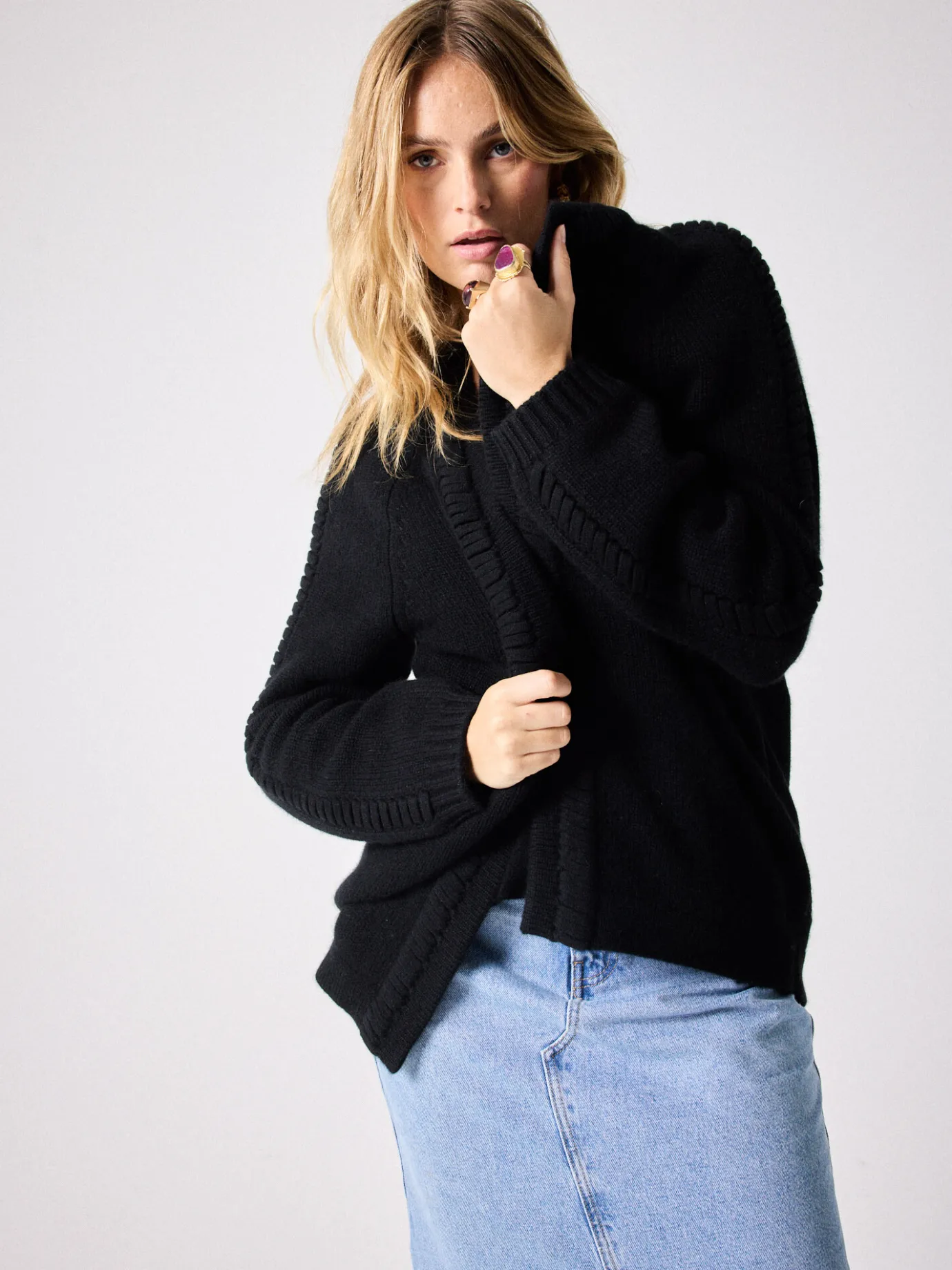 cardigan_cachemire_ninoa_5-1.webp Fashion Cardigan cachemire Ninoa Gilets & Cardigans | Le Cachemire·Gilets & Cardigans