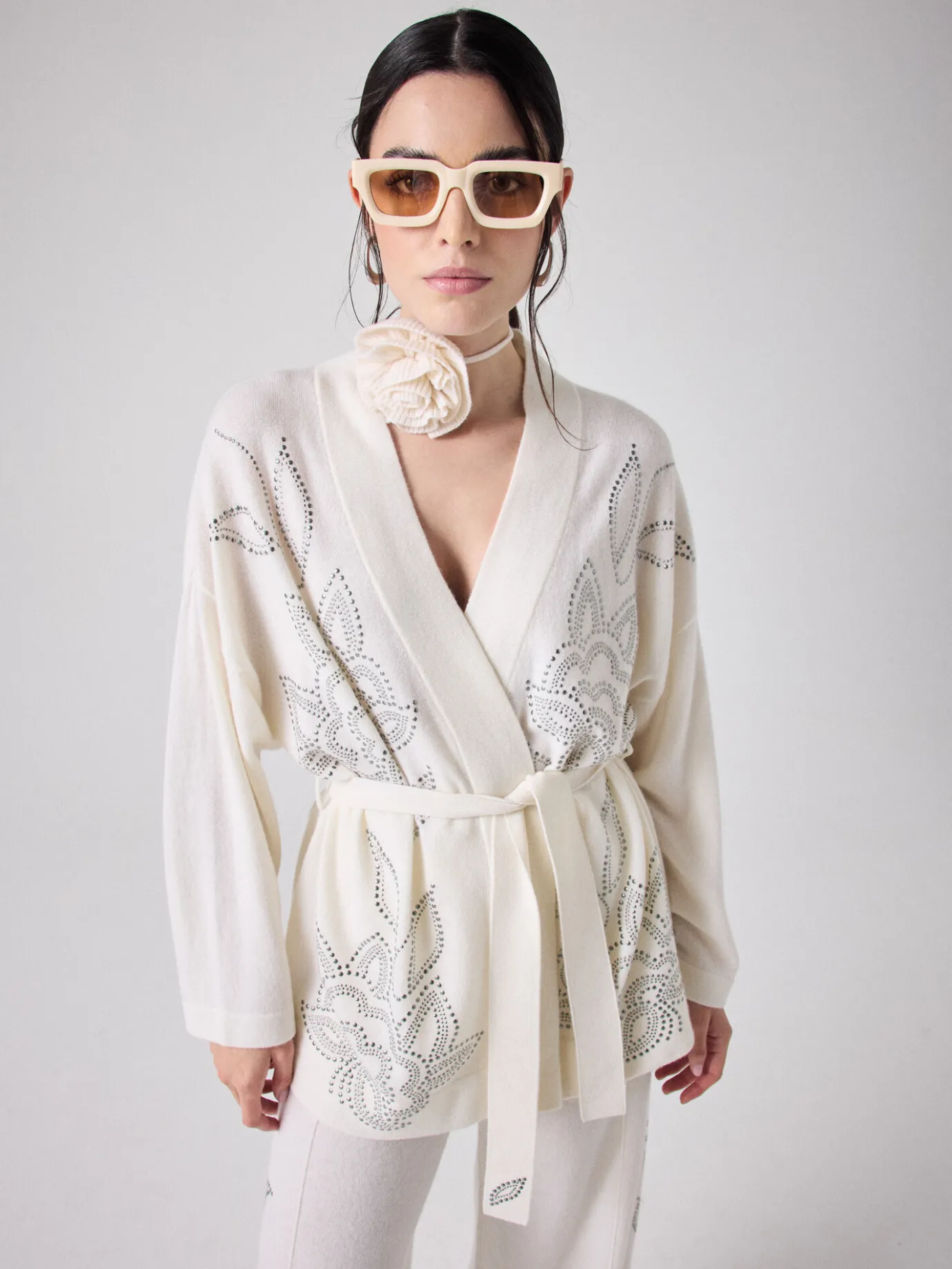 fleur_cachemire_paloma_2-6.webp Fashion Fleur cachemire Paloma Accessoires | Le Cachemire·Accessoires