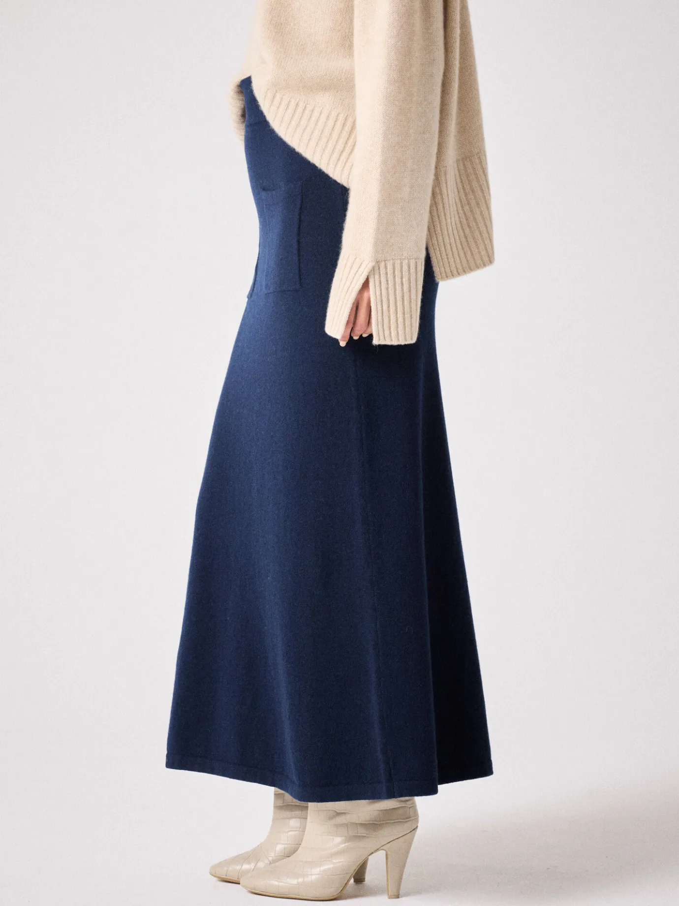 jupe_cachemire_zelie_6.webp Outlet Jupe cachemire Zelie Robes & Jupes | Le Cachemire