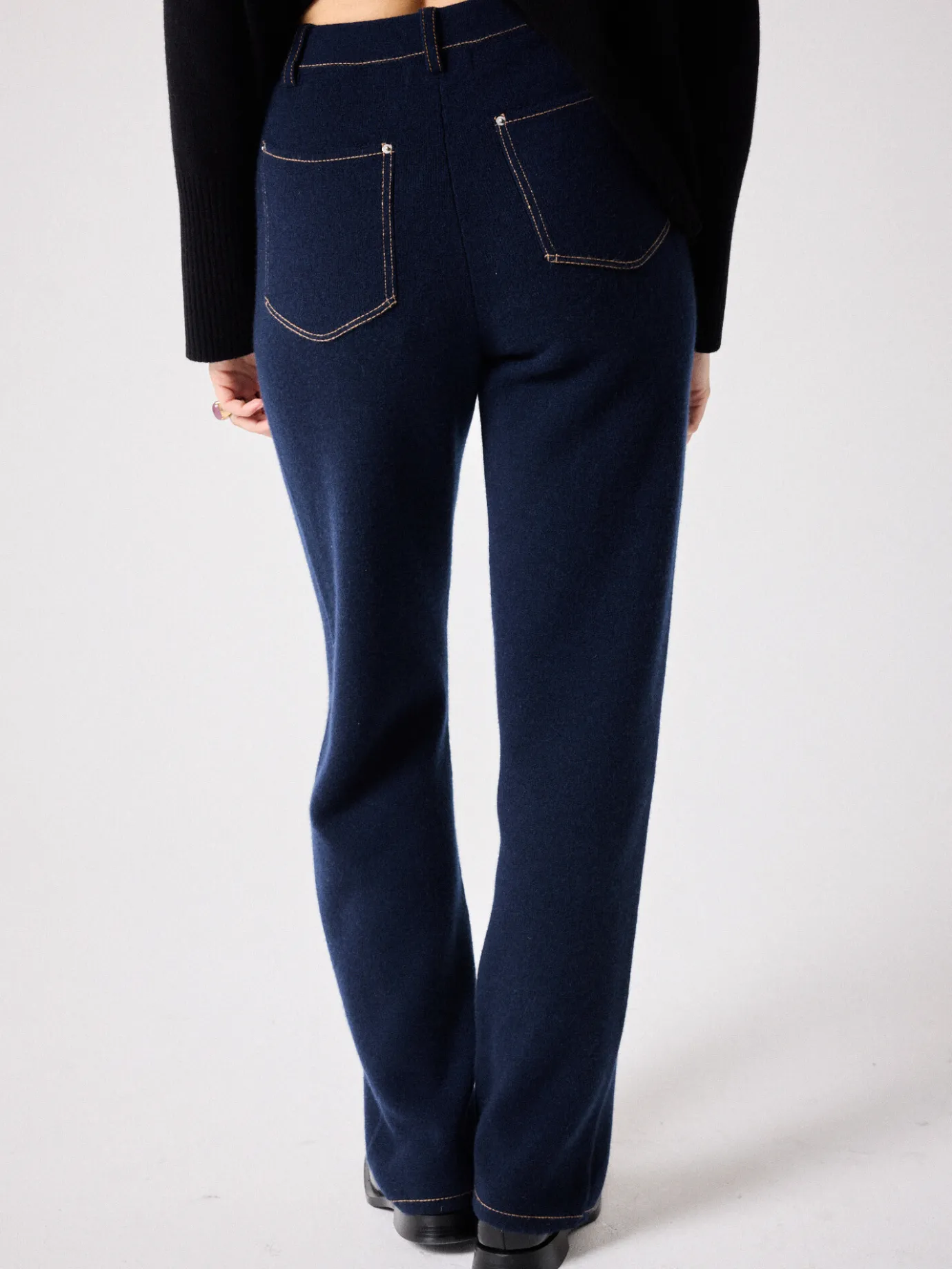 pantalon_cachemire_rose_2.webp Shop Pantalon cachemire Rose Pantalons & Shorts | Le Cachemire·Pantalons & Shorts