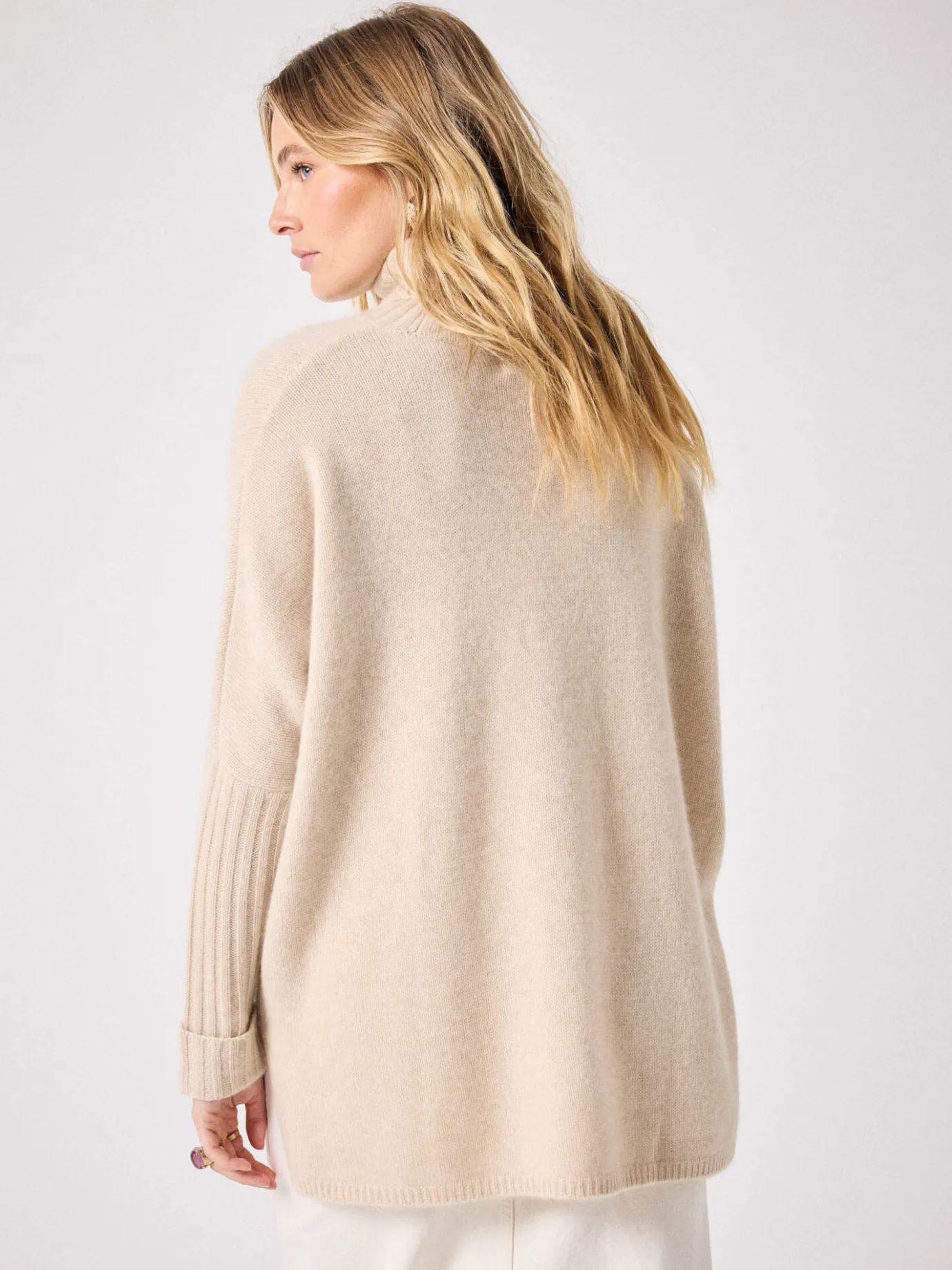 pull_cachemire_agathe_5.webp Best Sale Pull cachemire Agathe Pulls & Ponchos | Le Cachemire·Pulls & Ponchos