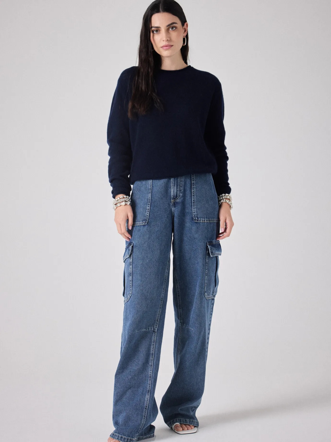 pull_cachemire_light_danae_2.webp Sale Pull cachemire light Danae Pulls & Ponchos | Le Cachemire·Pulls & Ponchos