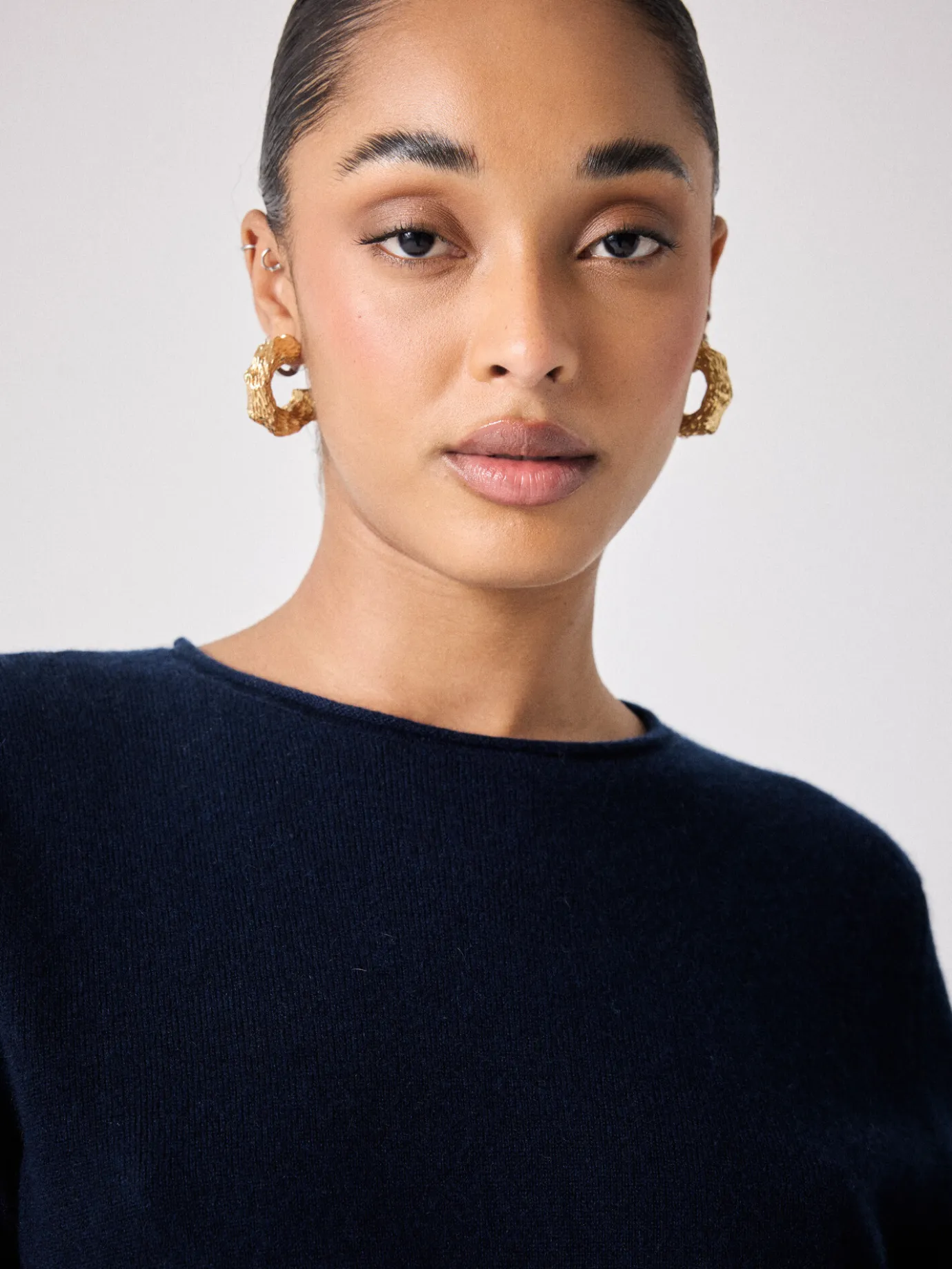 pull_cachemire_lilan_5-1.webp Outlet Pull cachemire Lilan Pulls & Ponchos | Le Cachemire·Pulls & Ponchos