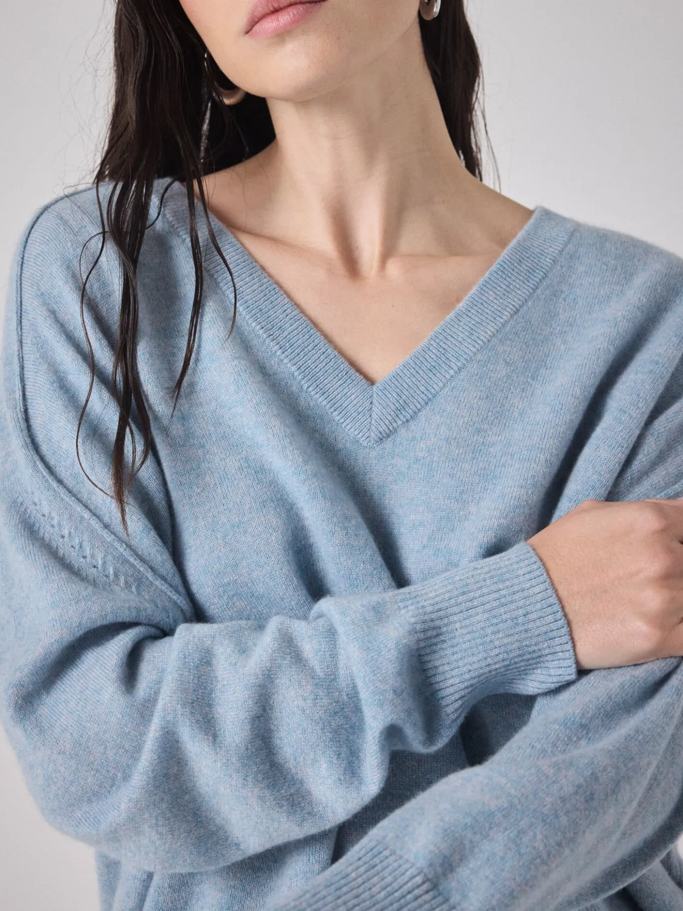 Shop Pull cachemire Lucien Pulls & Ponchos | Le Cachemire·Pulls & Ponchos