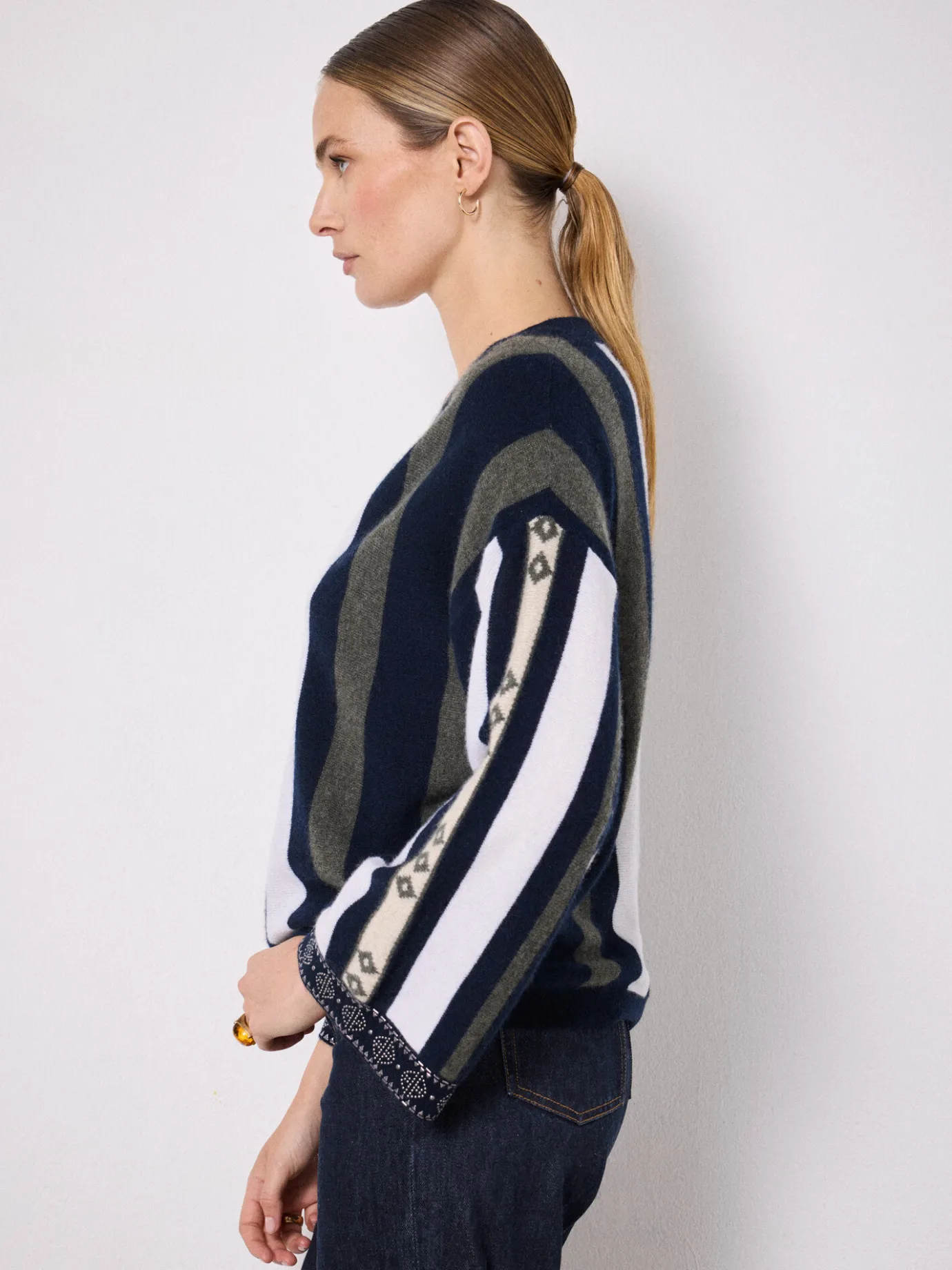 pull_cachemire_swanel_2-1.webp Discount Pull cachemire Swanel Pulls & Ponchos | Le Cachemire·Pulls & Ponchos