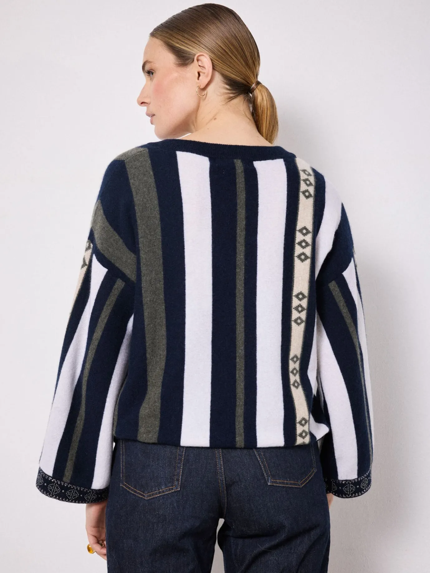 pull_cachemire_swanel_3-1.webp Discount Pull cachemire Swanel Pulls & Ponchos | Le Cachemire·Pulls & Ponchos