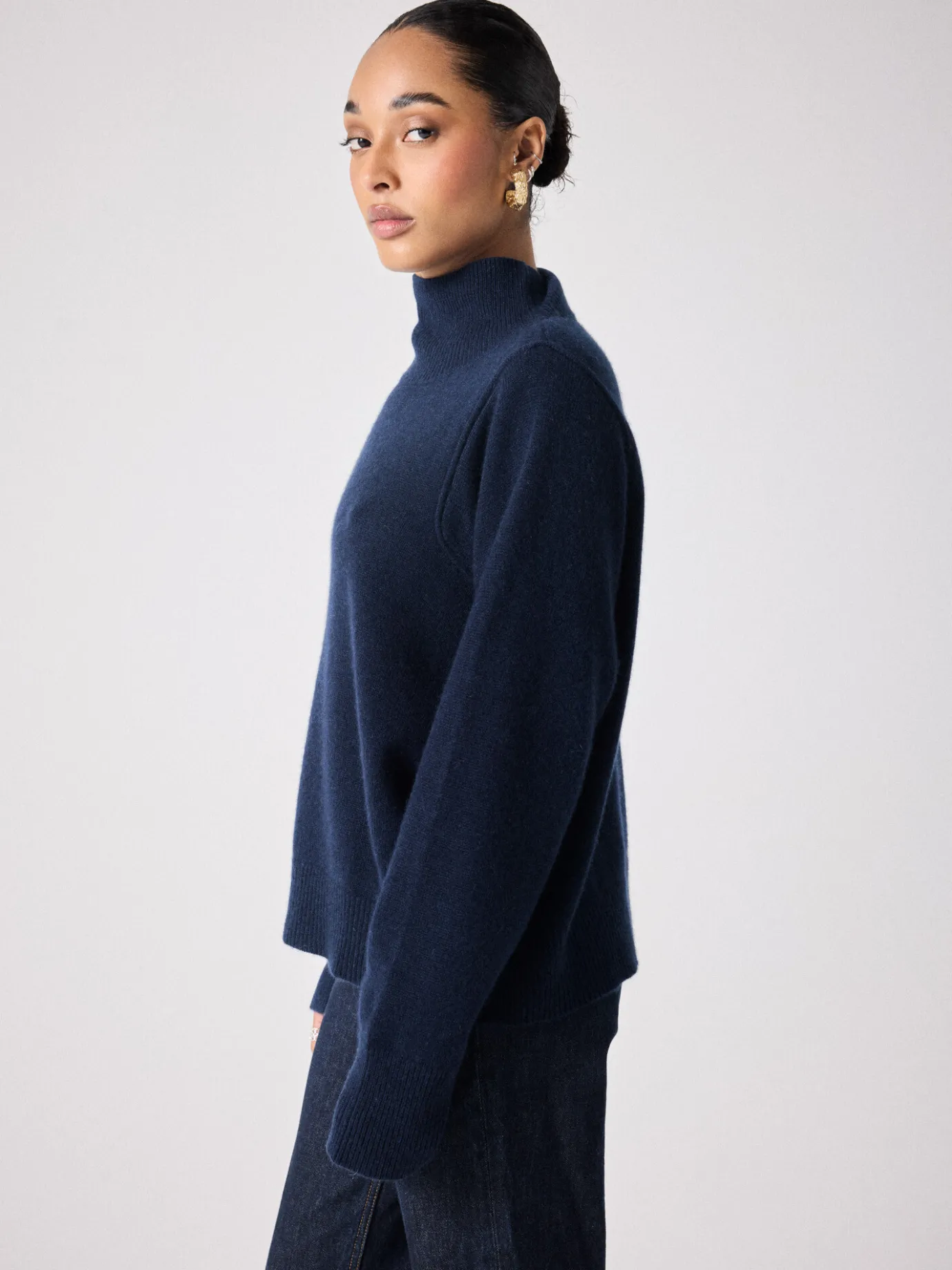 pull_cachemire_vekina_2-1.webp Outlet Pull cachemire Vekina Pulls & Ponchos | Le Cachemire·Pulls & Ponchos