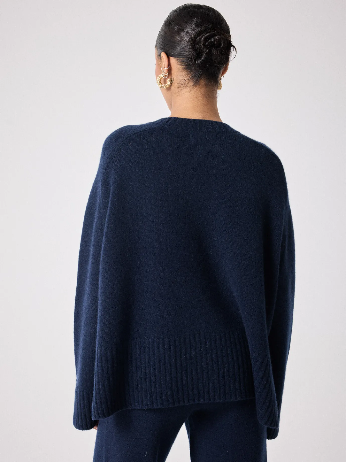 pull_cachemire_xenia_4-1.webp Outlet Pull cachemire Xenia Pulls & Ponchos | Le Cachemire·Pulls & Ponchos