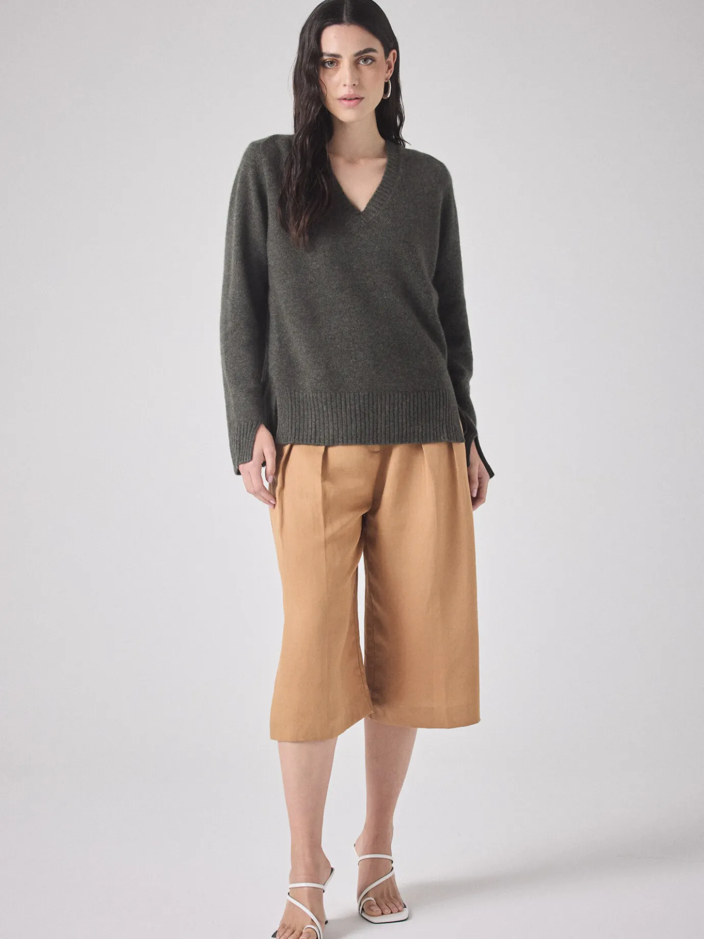 pull_cachemire_yseult_2.webp Discount Pull cachemire Yseult Pulls & Ponchos | Le Cachemire·Pulls & Ponchos