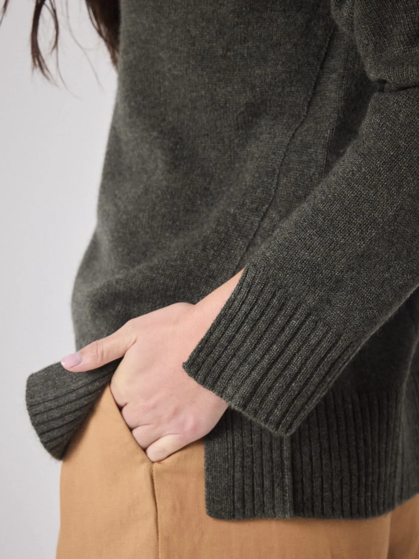 pull_cachemire_yseult_3.webp Discount Pull cachemire Yseult Pulls & Ponchos | Le Cachemire·Pulls & Ponchos