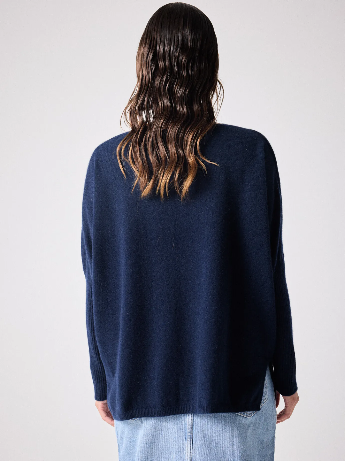 pull_poncho_cachemire_faustine_3-15.webp Outlet Pull poncho cachemire Faustine Pulls & Ponchos | Le Cachemire·Pulls & Ponchos