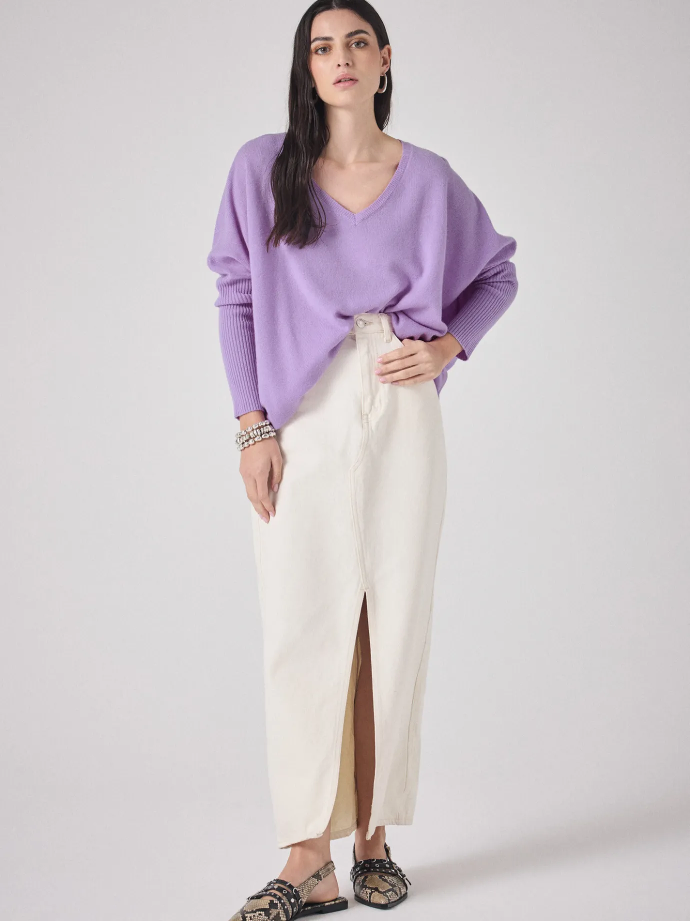 pull_poncho_cachemire_faustine_4-2.webp Fashion Pull poncho cachemire Faustine Pulls & Ponchos | Le Cachemire·Pulls & Ponchos