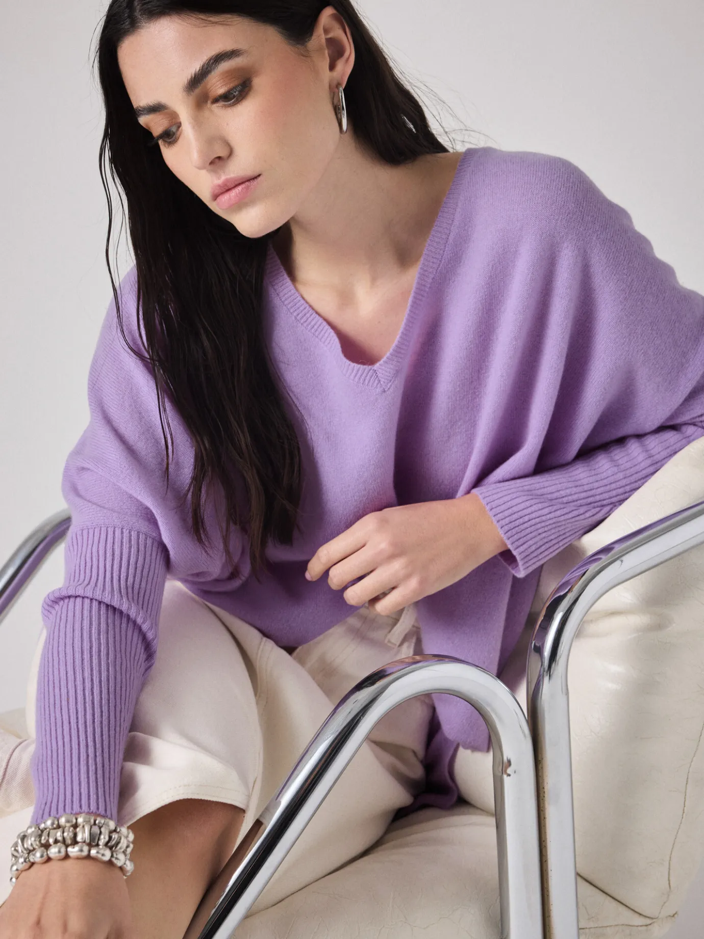 pull_poncho_cachemire_faustine_5-2.webp Fashion Pull poncho cachemire Faustine Pulls & Ponchos | Le Cachemire·Pulls & Ponchos